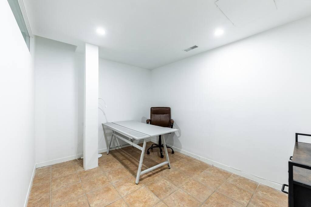 Spacious 4Br House Close To Dt Apartman Brossard Kültér fotó